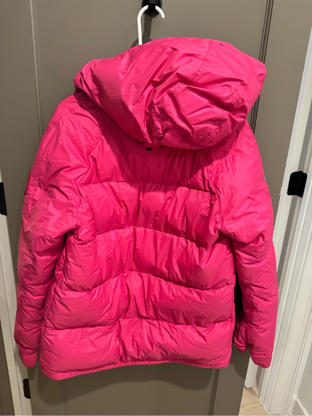 Canada Goose Bright Hot Pink Women's Down Puffer Jacket - Picture 5 of 6